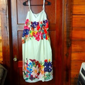 Beautiful white floral dress 4xl